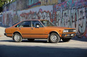 Toyota Corona Liftback 1800 GL (1980) - die fünftürige Limousine zeigt amerikanische Designtendenzen Toyota Corona Liftback 1800 GL (1980) - die fünftürige Limousine zeigt amerikanische Designtendenzen