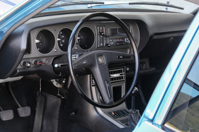 Toyota Corona Mark II (1976) - Dünnes Lenkrad mit kleiner Prallplatte (1976)