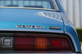 Toyota Corona Mark II (1976) - Kein Modellname, sondern nur eine Hubraumangabe am Heck (1976)