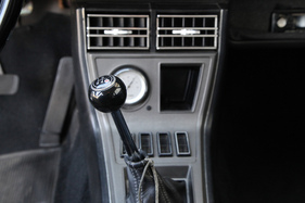 Toyota Corona Mark II (1976) - Schöner, sportlich anmutender Schalthebel (1976)