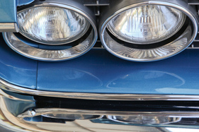 Toyota Corona Mark II (1976) - Zurückversetzte Scheinwerfer im amerikanischen Stil (1976)