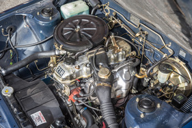 Toyota Cressida 2000 GL (1982) - Reihen-Vierzylinder mit Querstromkopf und obenliegender Nockenwelle