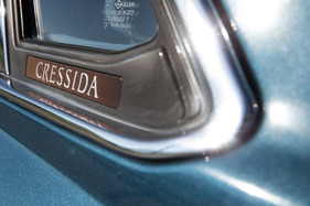 Toyota Cressida 2000 GL (1982) - Schriftzug unter dem dritten Seitenfenster