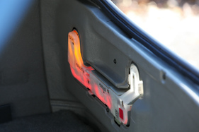 Toyota Cressida 2000 GL (1982) - durchscheinende Rückleuchten IMG_1188