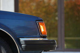 Toyota Cressida 2000 GL (1982) - um die Ecke gezogene Blinkerleuchten