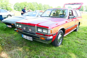 Toyota Crown, Baureihe S110, angetrieben von einem 2,8-Liter Reihensechszylinder. – Bockhorner Oldtimermarkt 2025