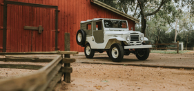 Toyota FJ25 Land Cruiser Soft Top (1960) - als Lot 108 angeboten an der RM/Sotheby's Arizona Versteigerung am 17./18. Januar 2019