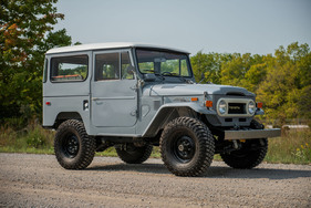 Toyota FJ40 Land Cruiser (1974) - als Lot 403 angeboten an der RM/Sotheby's Hershey Versteigerung vom 5./6. Oktober 2022