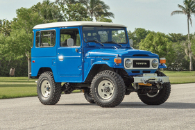 Toyota FJ40 Land Cruiser (1982) - angeboten als Lot 226 an der RM/Sotheby's Versteigerung in Hershey am 11./12. Oktober 2018