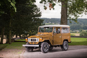 Toyota FJ40 Land Cruiser 4x4 (1982) - als Lot 18 an der Bonhams Zoute Versteigerung 2015
