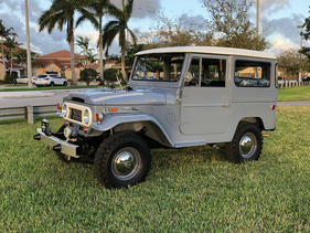 Toyota FJ40 Land Cruiser Hardtop (1968) - als Lot 1155 an der RM Auction Fort Lauderdale am 6./7. April 2018