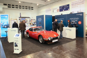 Toyota GT 2000 auf dem Stand von Autosan, einer innovativen Olditmer-Versicherung - Techno Classica Essen 2018 Toyota GT 2000 auf dem Stand von Autosan, einer innovativen Olditmer-Versicherung - Techno Classica Essen 2018