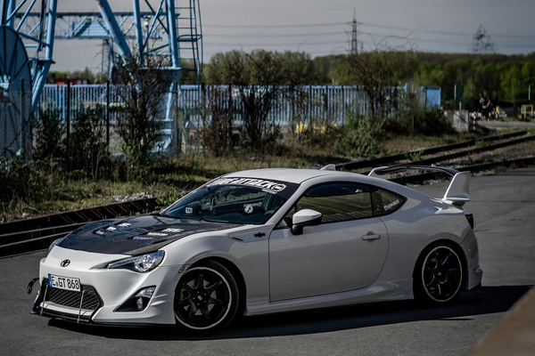 Toyota GT86 Aero aus dem Jahr 2015 fasziniert mit seiner Optik besonders das jüngere Publikum auf der Japan-Meile des Classic & Prestige Salon