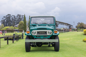 Toyota Land Cruiser FJ43 (1978) - simple Stossstangen