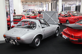 Toyota Sports 800 (1970) - ein Exot in Silber unter vielen Roten - Techno Classica 2016