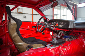 Toyota Supra Gruppe A (1987) - keine Teppiche, keine Verkleidungen