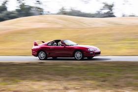 Toyota Supra Twin Turbo Sport Roof (1993) – Dank 330 PS schneller als er aussieht (1993)