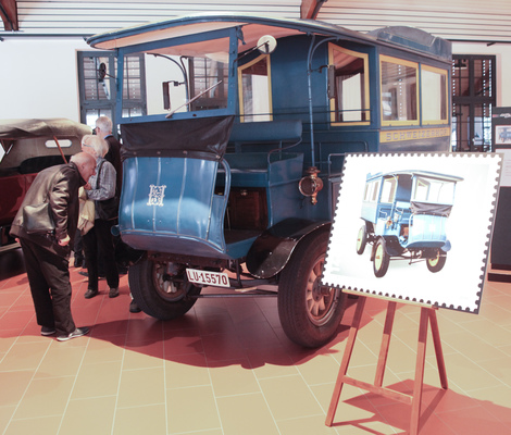 Image: Tribelhorn electric car on a stamp - launch of the four Swiss stamps at the Emil Frey Classic Center