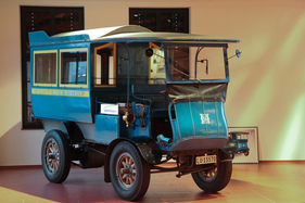 Tribelhorn - frühes Elektroauto (Verkehrshaus Luzern) Tribelhorn - frühes Elektroauto (Verkehrshaus Luzern)