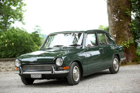 Die profilierte Flanke erinnert an den Triumph Herald, den der 1300 ursprünglich ablösen sollte