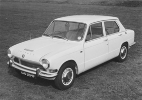 Triumph 1300 TC (1968) – die Version mit zwei Vergasern, erkennbar nur am Emblem auf dem Kotflügel