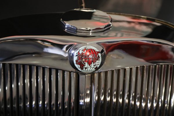 Triumph 1800 Roadster (1947) - "Gstaad Classic Car Auction" der Oldtimer Galerie Toffen am 29 Dezember 2023 (Lot 136)