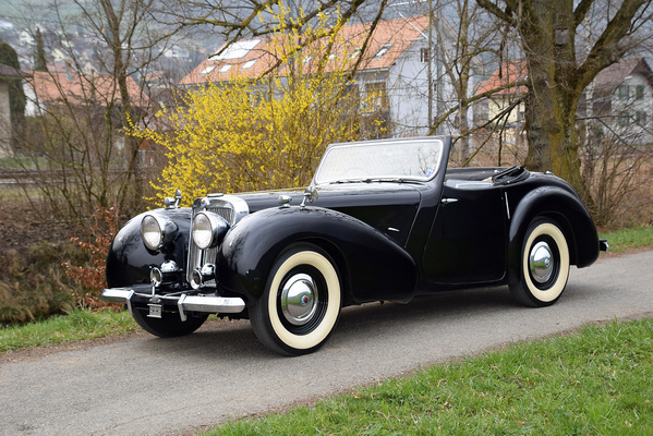 Triumph 1800 Roadster (1948) - angeboten an der Versteigerung der Oldtimer Galerie in Toffen am 29. April 2017