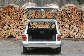 Triumph 2.5 PI Estate (1972) - Blick in den nobel ausgestatteten Kofferraum