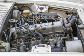 Triumph 2.5 PI Estate (1972) - Reihensechszylinder mit 2,5 Litern Hubraum