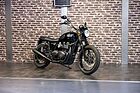 Image: Triumph Bonneville T100 (2012) - as lot 47 at the auction "Automobile Legends - The Peninsula Paris 2026" by Artcurial