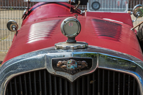 Triumph Gloria (1933) Die Weltkugel bedeutet Weltoffenheit – Ecurie Anges Bleus im Boxenstop Tübingen 2025