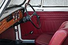 Bild: Triumph Herald 13/60 (1970) - Innenraum mit Holzeinsätzen