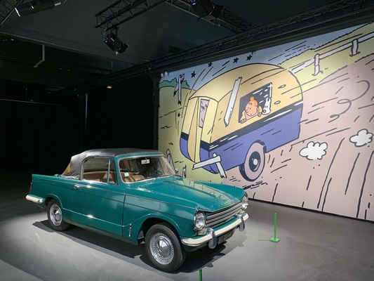 Triumph Herald – Die Schwarze Insel – Tim und Struppi-Ausstellung – Musée National de l'Automobile Mulhouse