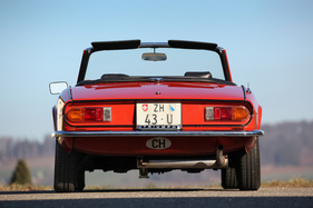 Triumph Spitfire 1500 (1977) - typisch, der negative Sturz der Hinterräder