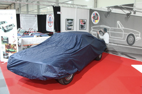 Triumph Stag (1973) - bereits zugedeckt (Techno Classica 2017)