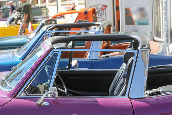 Triumph Stag mit T-Top-Convertible-Dach - British Car Meeting Motorworld Kemptthal 2025