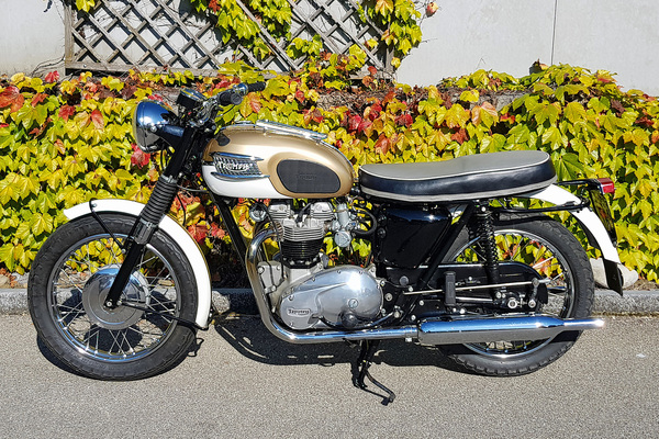 Triumph T120 Bonneville (1964) - als Lot 18 an der Versteigerung der Oldtimer Galerie Toffen am 20. Oktoberl 2018
