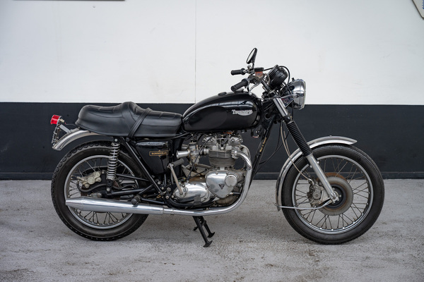 Bild: Triumph T140 E Bonneville (1981) - als 08 an der Swiss Classic World Versteigerung 2026 der Oldtimer Galerie