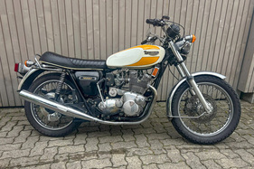 Triumph T160 Trident (1975) - als 07 an der Swiss Classic World Versteigerung 2026 der Oldtimer Galerie Triumph T160 Trident (1975) - als 07 an der Swiss Classic World Versteigerung 2026 der Oldtimer Galerie