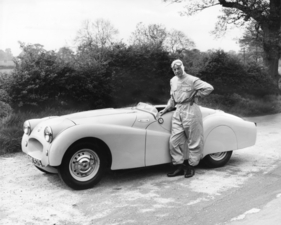 Triumph TR 2 (1953) - bei den Rekordfahrten, wo das Auto über 200 km/h erreichte