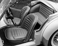 Triumph TR 3 (1958) - nicht wirklich für vier Personen, auch wenn der Sitzabstand hier enorm gross erscheint