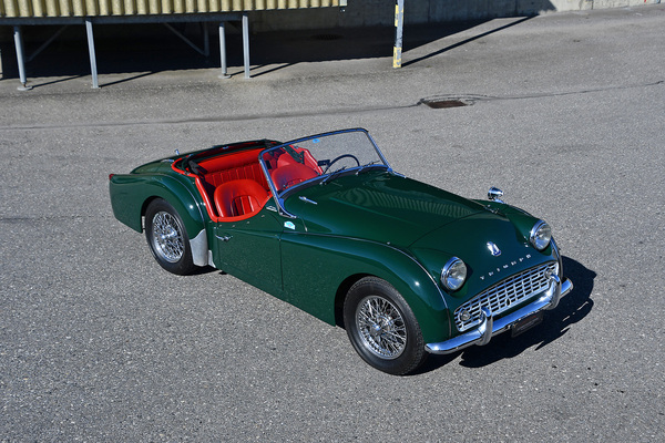 Image: Triumph TR 3A Roadster (1959) - offered as lot 53 at the auction of the Oldtimer Galerie Toffen on March 22, 2025