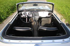 Triumph TR 4 (1962) - Die Sitzbank hinten war eine Zusatzausstattung