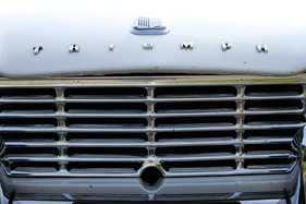 Triumph TR 4 (1962) - Immer noch mit dem Erstlack nach 50 Jahren - ein paar Steinschlagspuren sammeln sich da schon an