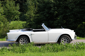 Triumph TR 4 (1962) - Mit der Rückbank konnten auch mal Kinder mitgenommen werden Triumph TR 4 (1962) - Mit der Rückbank konnten auch mal Kinder mitgenommen werden