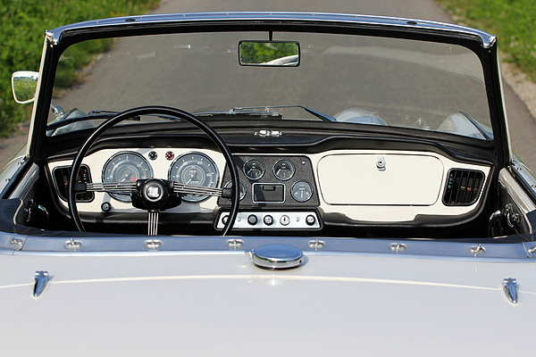 Triumph TR 4 (1962) - Zweckmässiges Interieur ohne Firlefanz