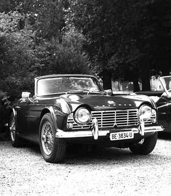 Triumph TR 4 (1963) - aufgenommen an einem Oldtimertreffen zu Beginn der Achzigerjahre