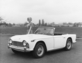 Triumph TR 4 A (1966) - Promotionsbild mit Dame (© Archiv Automobil Revue) Triumph TR 4 A (1966) - Promotionsbild mit Dame (© Archiv Automobil Revue)