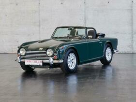 Triumph TR250 (1968) - offered as lot 22 at the Dorotheum auction at the Classic Expo Salzburg on October 15, 2022