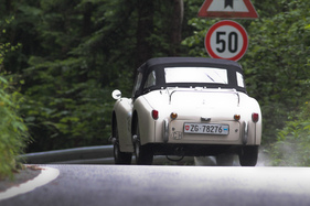 Triumph TR3B (1962) - in der Klasse Sportwagen am Start beim Gaisbergrennen 2014